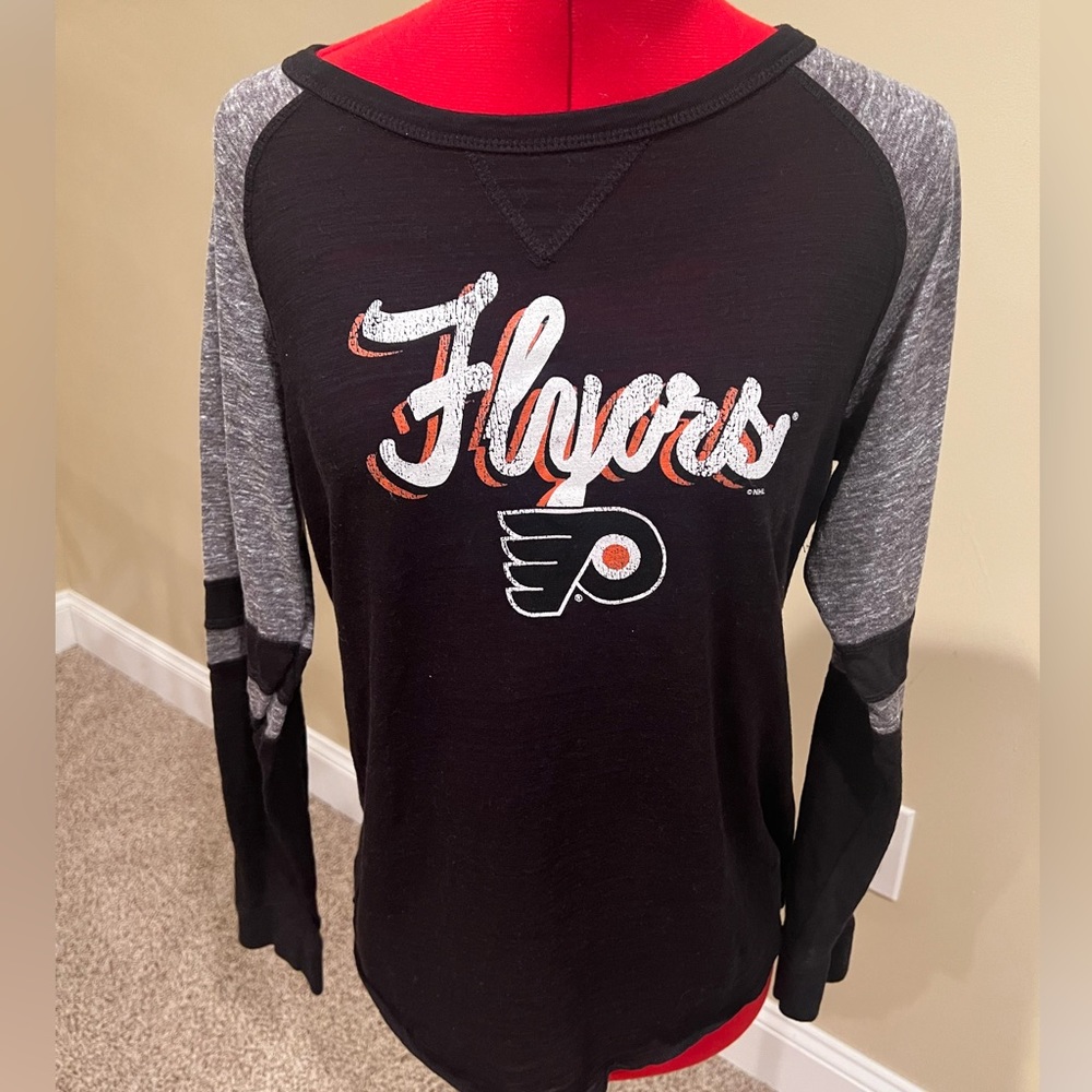 NHL Flyer’s Women Long Sleeve Shirt